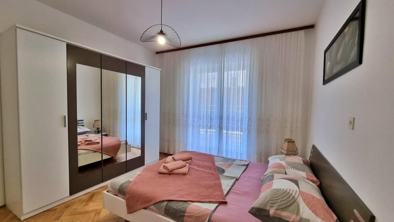 Apartment Hana Omiš Eksteriør bilde